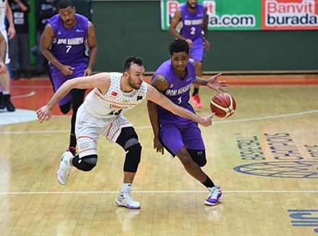 פאוסט. נעצר מול הטורקים (פיב"א)