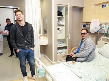 "קלטינס? זה מה שטביב שלח לי?"