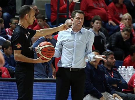 "הופעתי כשפיטרו אותי" (אלן שיבר)