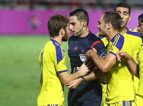 היה בלב סערה. ריינשרייבר (אלן שיבר)