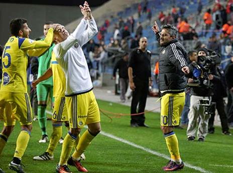 חגיגות בתום משחק עצוב, נותרו רק זכרונות ממשחק שהיה פעם גדול (אלן שיבר)