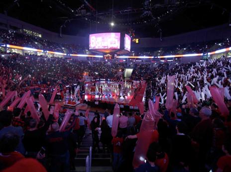 "אווירה מדהימה". הקהל של ירושלים בארנה (צילום: אלן שיבר)