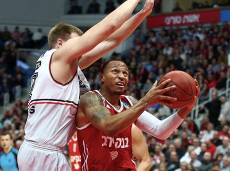 ג'רלס. המטרה - מכבי ת"א (אלן שיבר)