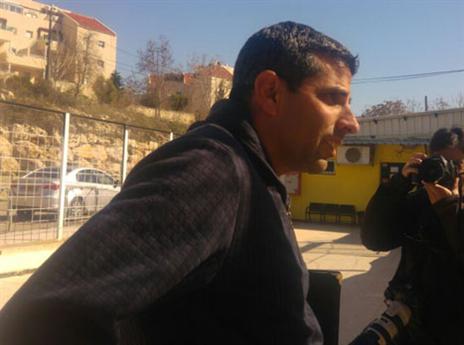 אוהדי בית"ר נגדו