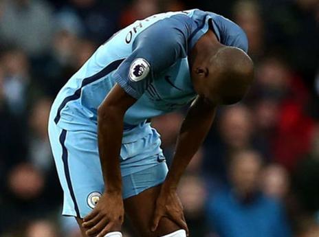 התסכול השתלט על פרננדיניו (getty)