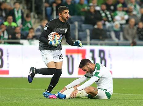 על הקרשים. עטר (יוסי שקל)