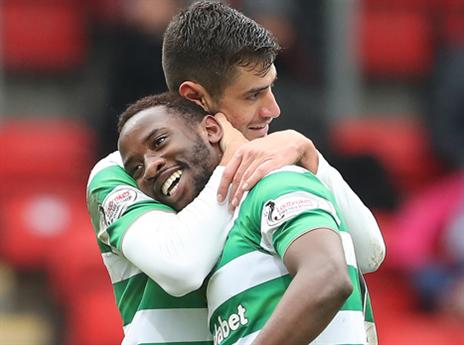 ביטון עם דמבלה. בדרך הבטוחה לתואר האליפות  (Getty)