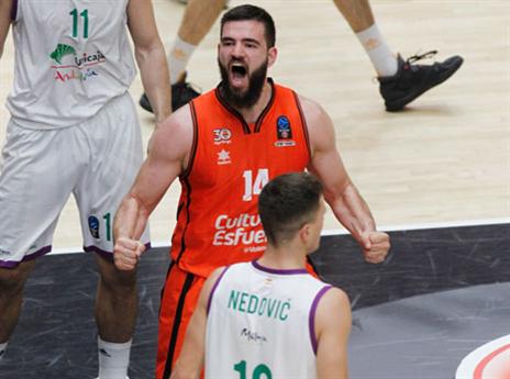 גיבור המשחק. דובילייביץ' (getty)