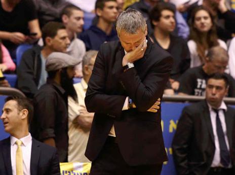 בגאצקיס שואל את עצמו למה הוא היה צריך את זה (אלן שיבר)