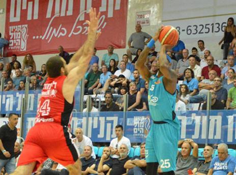 מילבורן. לא הורגש במחצית הראשונה (מנהלת הליגה)