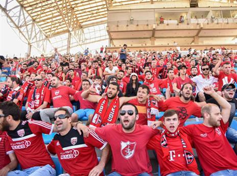 בדרך לאיחוד? (עמוד הפייסבוק של "רובי שפירא" חיפה)