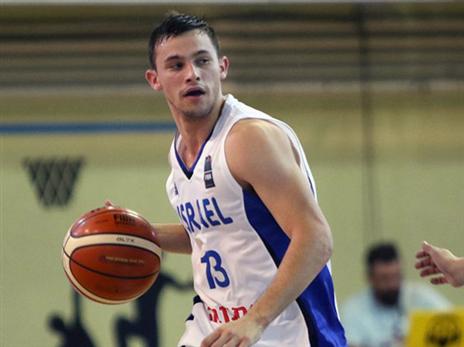 הובר. התעלה ברבע הרביעי (fiba)