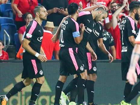 אבל שניות לאחר מכן טאהא הרגיע אותו (דני מרון)