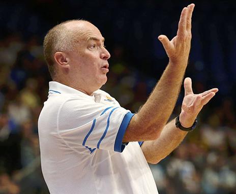 אדלשטיין קפא על השמרים במהלך הריצה הגרמנית (אלן שיבר)