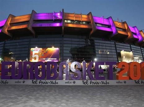 ההיכל לבש חג (אלן שיבר)