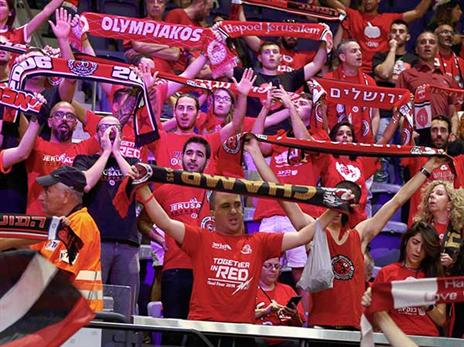 למרות הכל, הקהל האדום תמך בהמוניו (אלן שיבר)