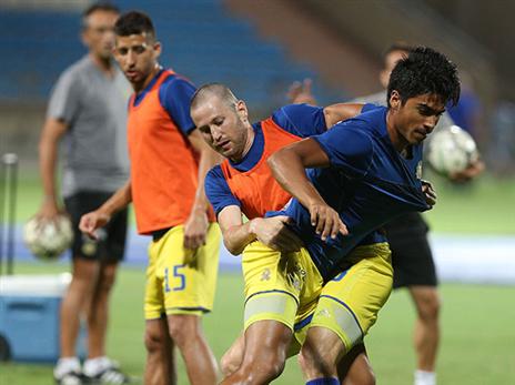 שיתוף הפעולה עם ייני חושף את המוגבלות ההתקפית של פרץ