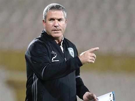 "לא נצא בהצהרות". לוין (אלן שיבר)