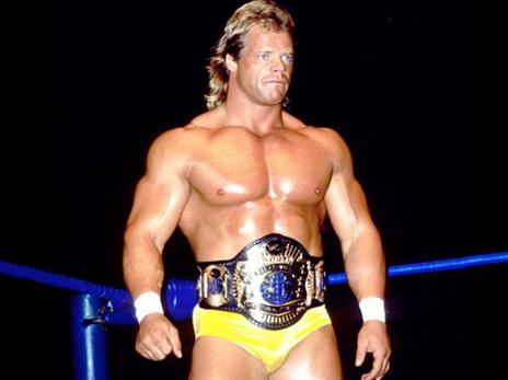 שחצן, יהיר, מאוהב בעצמו. חלום אמריקאי