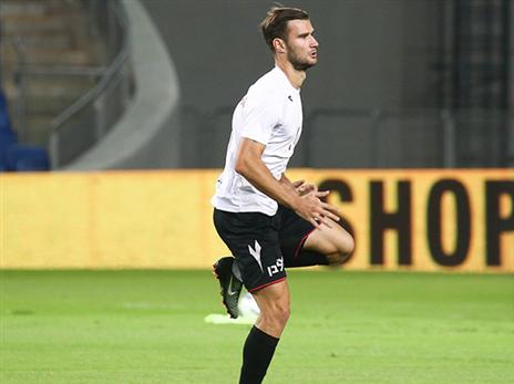 התלבטות בין גינסארי לפלקושצ'נקו (צילום: דני מרון)