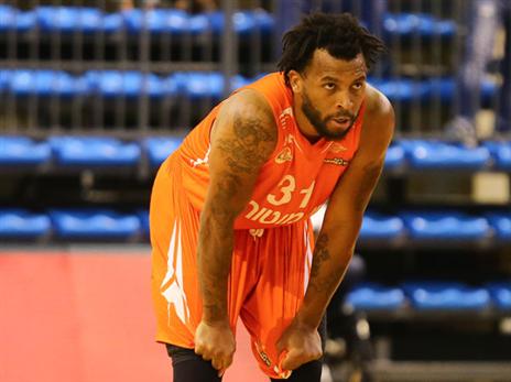 ההצגה של קוק לא הספיקה לכתומים (מנהלת הליגה)