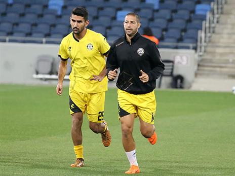 גולדנברג עם תירם. מועדף על קובי מור (יוסי שקל)