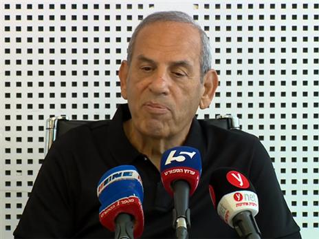 פרנקל. הפועל ת"א קוראת להחלפתו