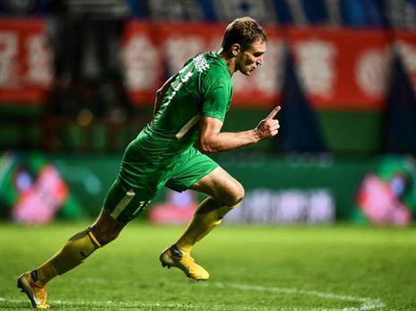 ילאביץ'. כבש בהזדמנות הראשונה