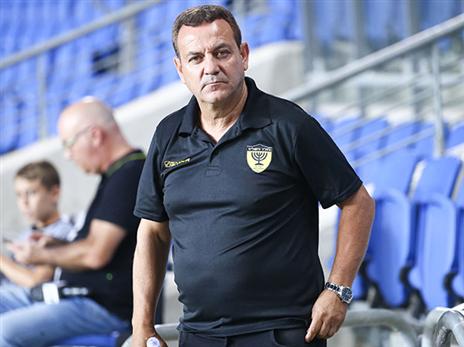 מלכה. על הקווים של בית"ר (דני מרון)