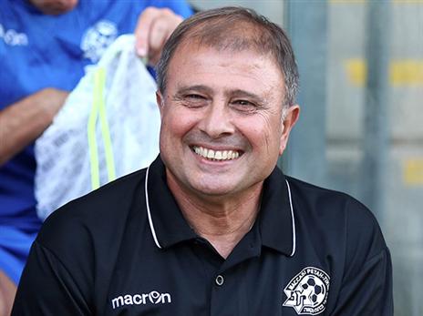 "מכבי פ"ת זה מועדון סופר מסודר וצנוע" (אלן שיבר)