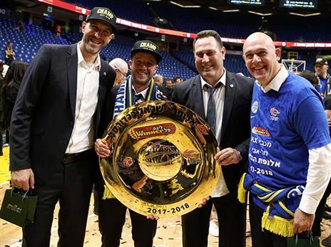 מכבי תל אביב התקפלה (אלן שיבר)