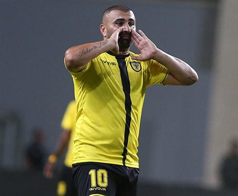 "בבית"ר מסתכלים על מספרים אחרים" (דני מרון)