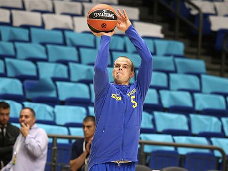 רול: "נותנים אנרגיה אחד לשני" (אלן שיבר)