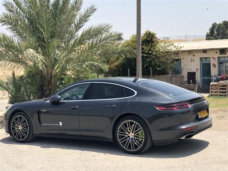 דיסוננס קיצוני; הפנמרה והצריף של חמדי