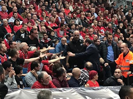 הוזעק להפריד. גיא הראל