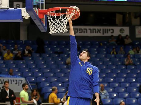 על הרדאר. זוסמן (אלן שיבר)