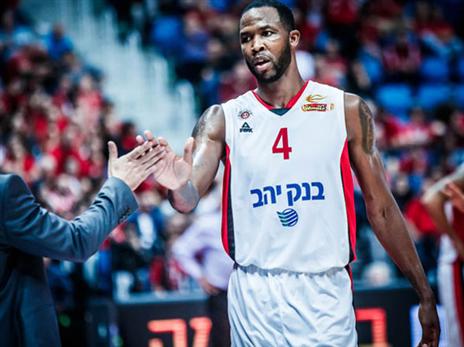 אוונס. 15 נק' (מנהלת הליגה)