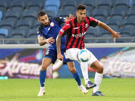 אז'ובל בתמונת ההרכב (יוסי שקל)