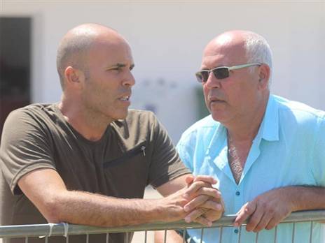 מחפש למשוך קהל. היו"ר אורן גולן (צילום: עמוד הפייסבוק הרשמי של הפועל חדרה)