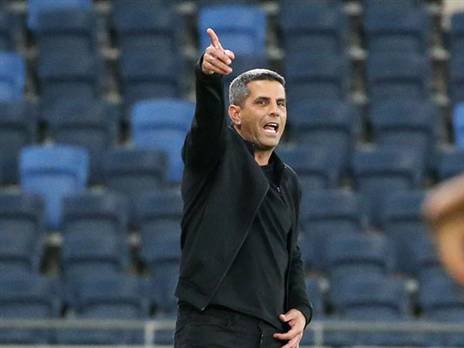 "לא נגמרה העונה". מימר (יוסי שקל)