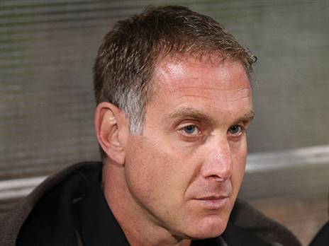 קשטן, החלטה מקצועית בלבד (אנצ'ו גוש, סוכנות ג'יני)