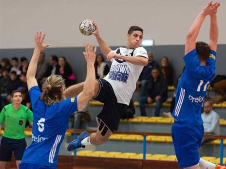 יונתן דיין מול צרפת (מאריו מוריירה, באדיבות איגוד הכדוריד של פורטוגל)