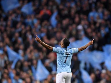 סטרלינג חוגג את צמד השערים. לצערו השלישי נפסל (Gettyimages)