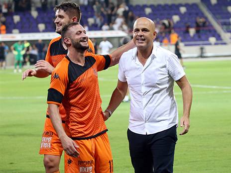 אבוקסיס וכובש השער הראשון שלו (אודי ציטיאט)