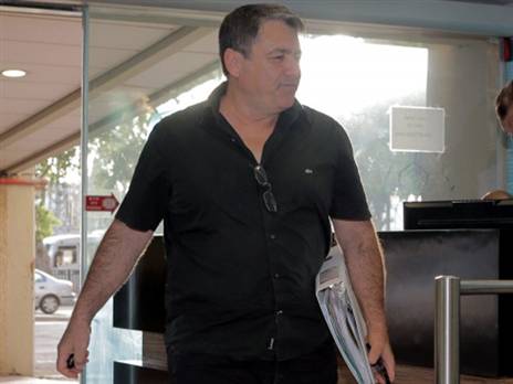 מגיש העתירה שמעון מימון