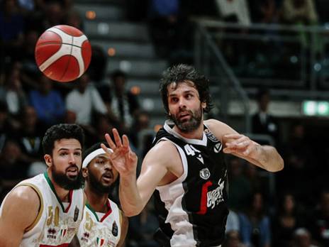 היהלום בסגל של בולוניה. תאודוסיץ' (GETTYIMAGES)