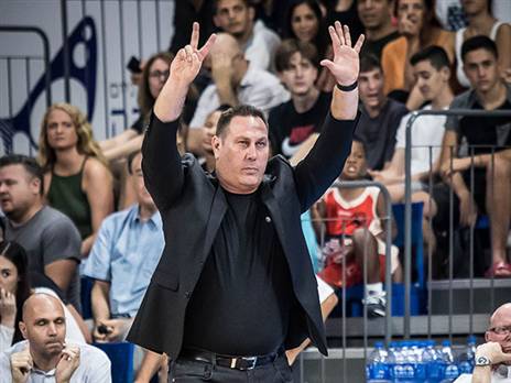 מרוצה מהלחימה. גודס (עודד קרני)