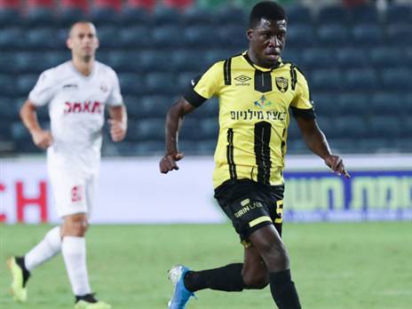 במקרה שלו, השמיים הם הגבול. מוחמד (דני מרון)