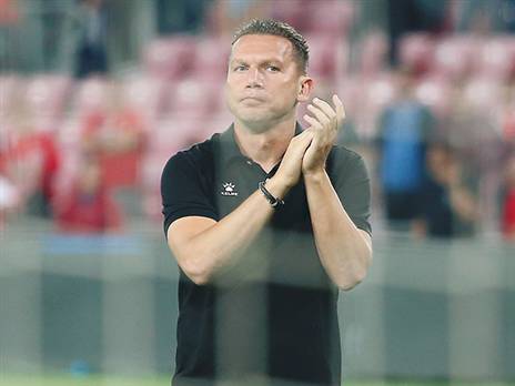 לא מזלזל בנס ציונה. בכר (אלן שיבר)