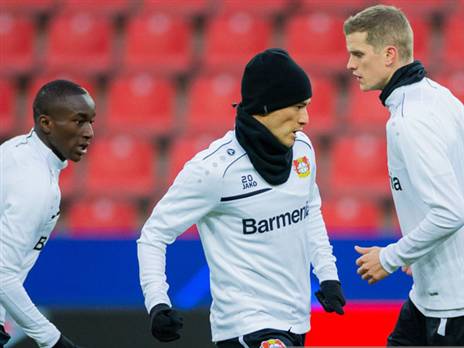 שחקני לברקוזן בהכנות. (getty)